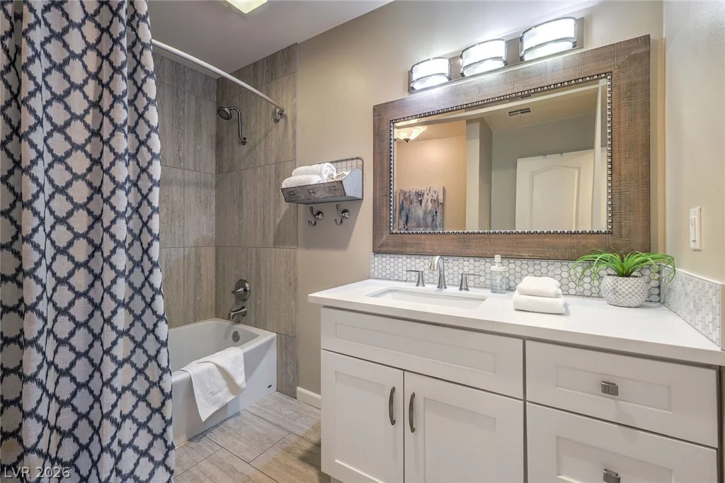 3624 Edmond, Las Vegas, NV 89103