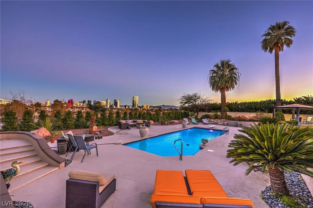3624 Edmond, Las Vegas, NV 89103
