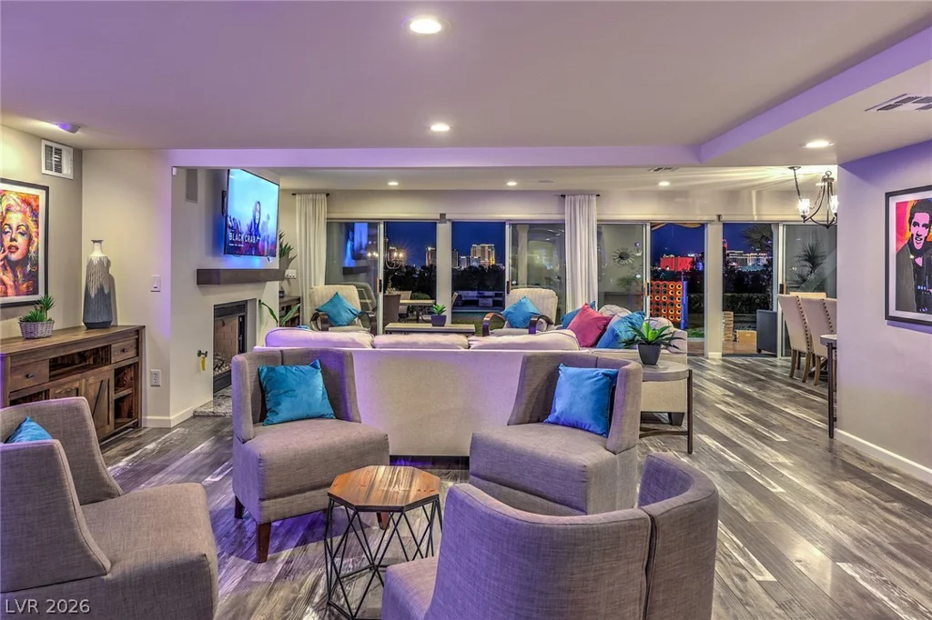 3624 Edmond, Las Vegas, NV 89103