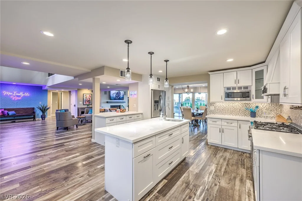 3624 Edmond, Las Vegas, NV 89103