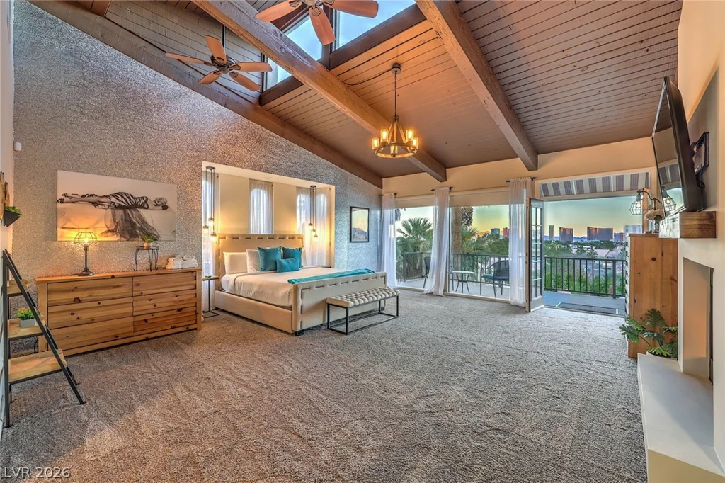 3624 Edmond, Las Vegas, NV 89103