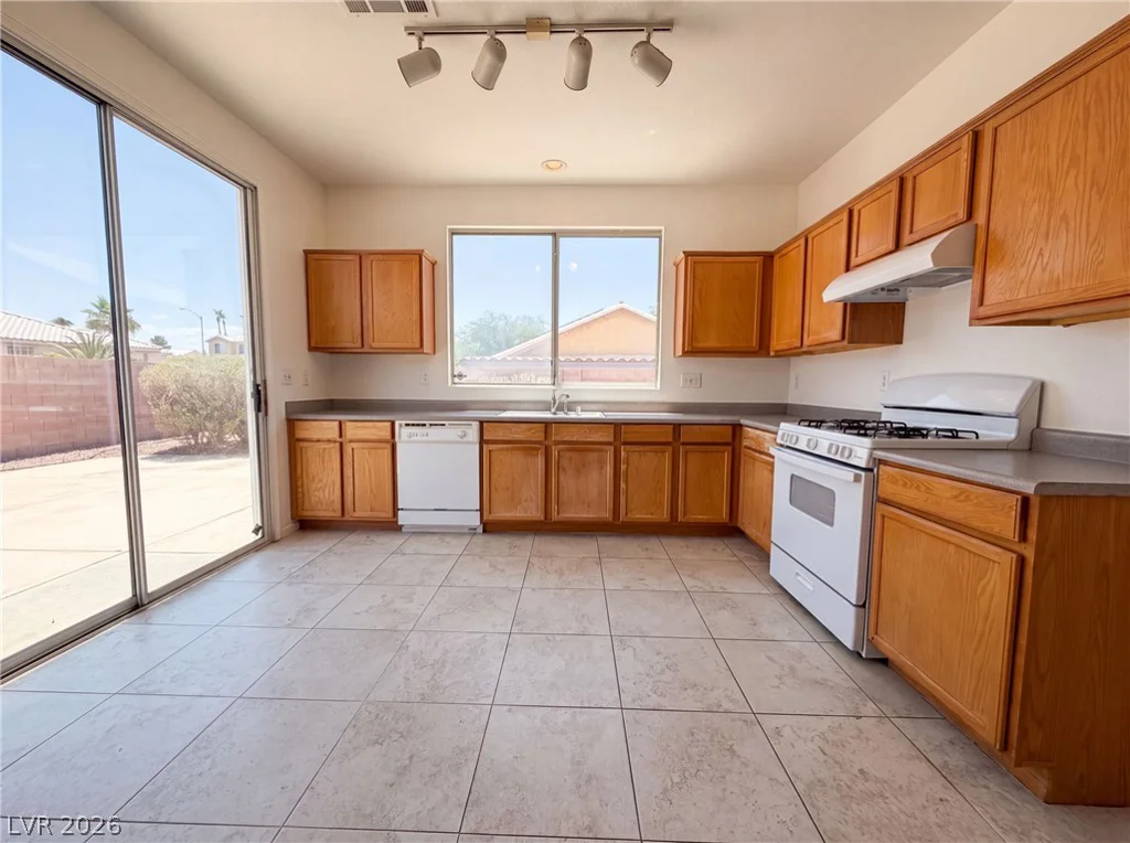 521 Quail Bird, Henderson, NV 89052