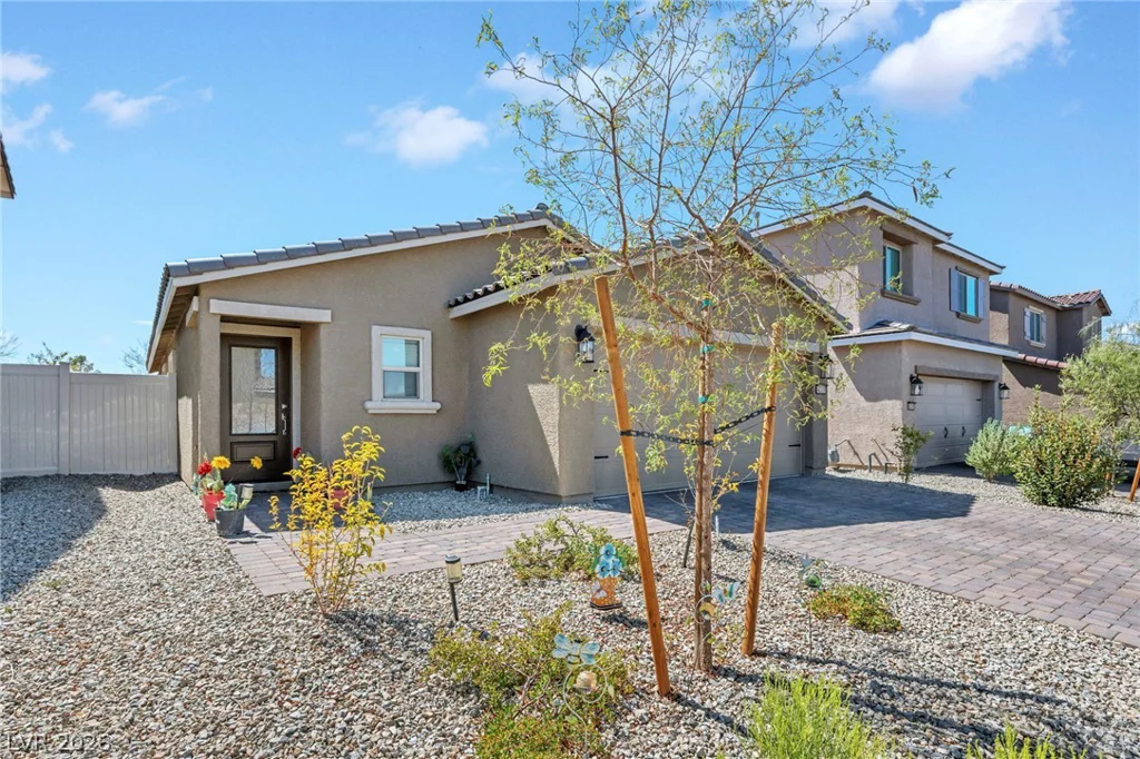 4215 Gold Desert, North Las Vegas, NV 89032