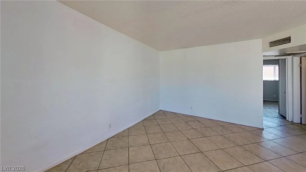 2252 Ellis, North Las Vegas, NV 89030