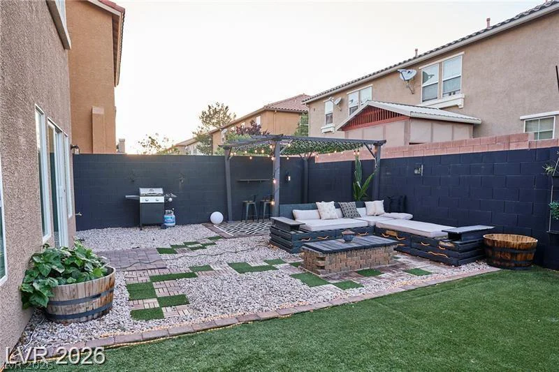 6302 Jackson Spring, Las Vegas, NV 89118