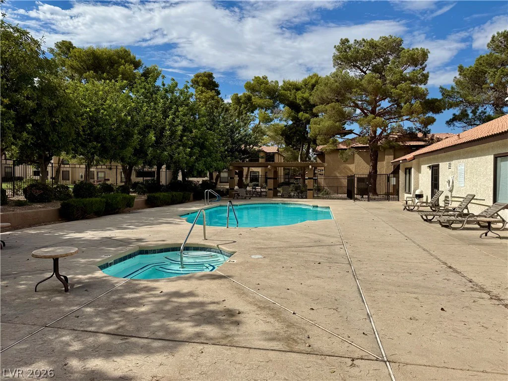2451 Rainbow, Las Vegas, NV 89108