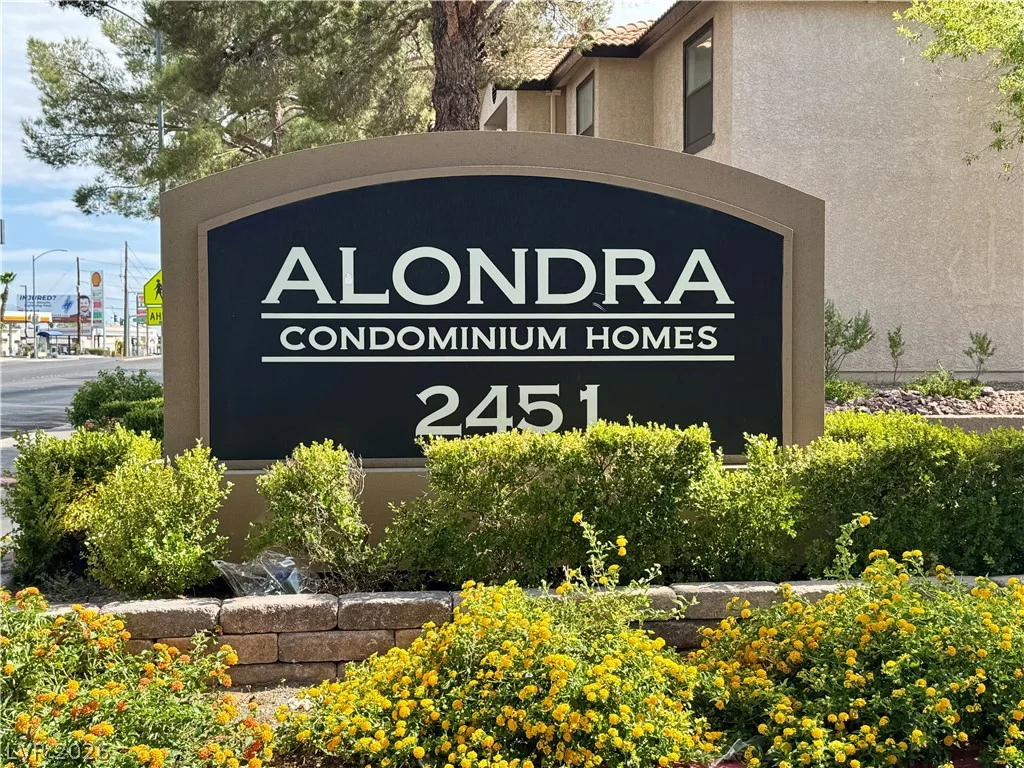 2451 Rainbow, Las Vegas, NV 89108