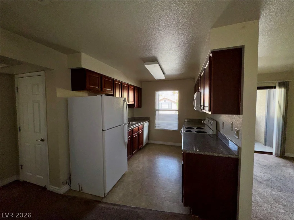 2451 Rainbow, Las Vegas, NV 89108