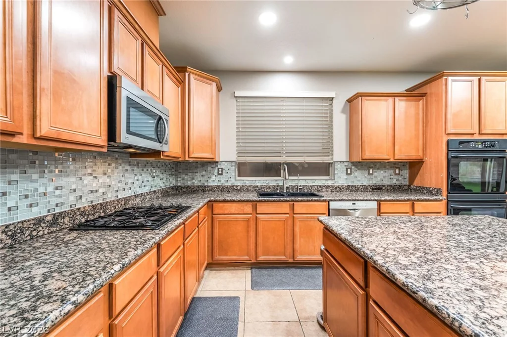 957 Buffalo River, Henderson, NV 89002