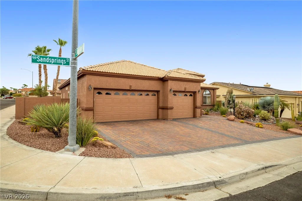 824 Sandsprings, Henderson, NV 89011