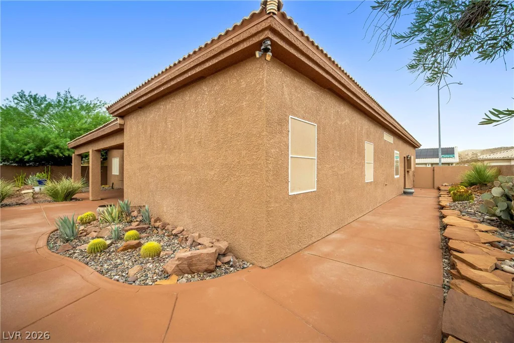 824 Sandsprings, Henderson, NV 89011