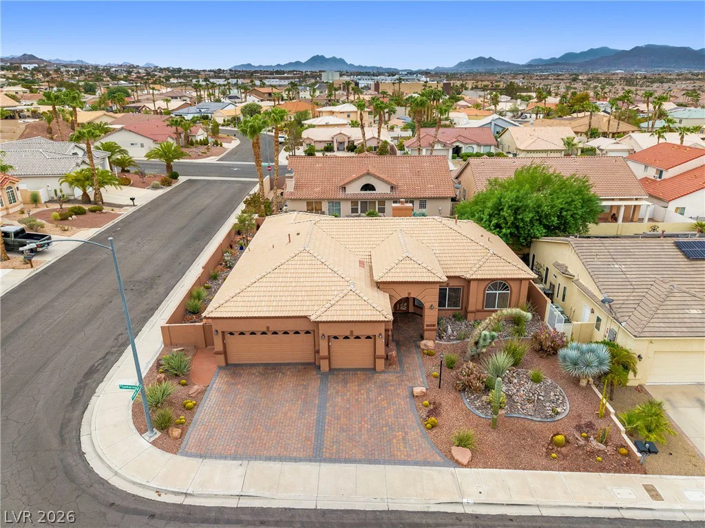 824 Sandsprings, Henderson, NV 89011