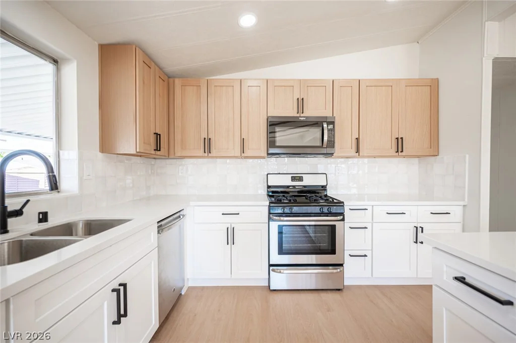 3414 Isle Royale, Las Vegas, NV 89122