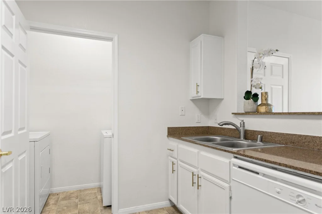 10550 Alexander, Las Vegas, NV 89129