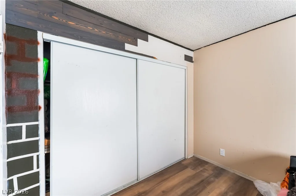 828 Sagman, Las Vegas, NV 89101
