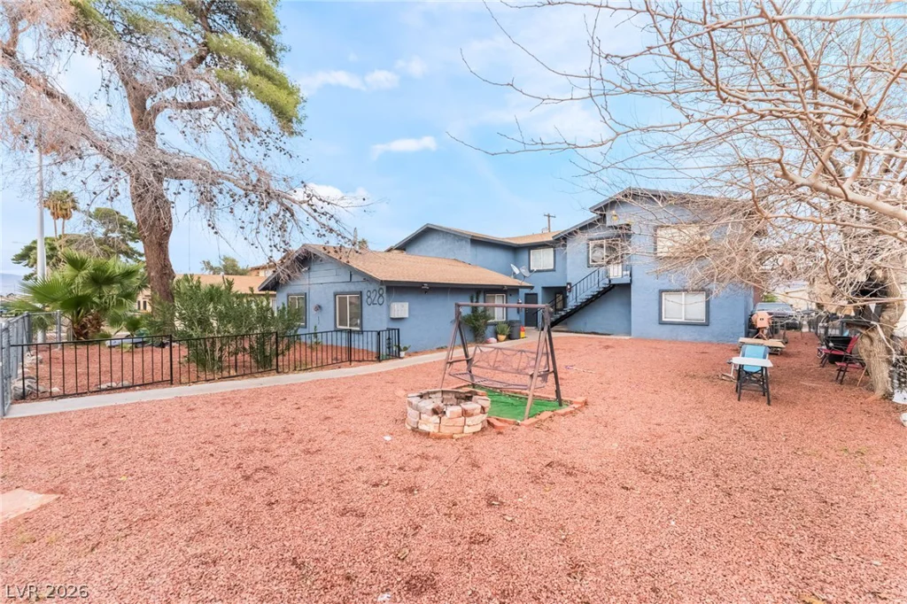 828 Sagman, Las Vegas, NV 89101