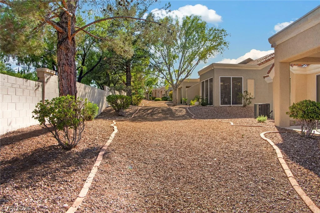 9621 Blue Bell, Las Vegas, NV 89134