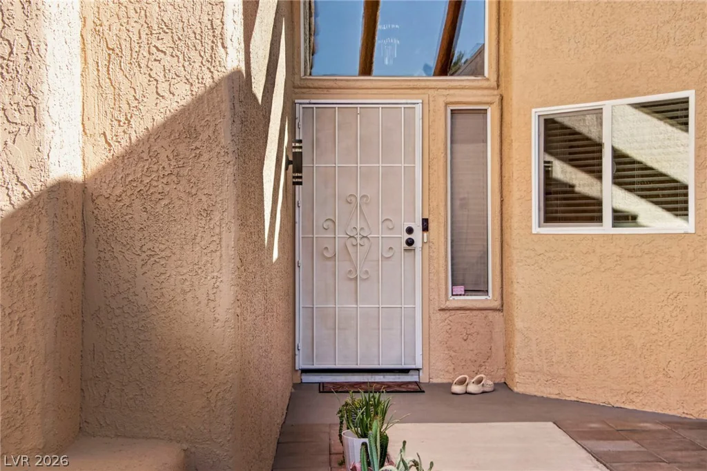 9621 Blue Bell, Las Vegas, NV 89134