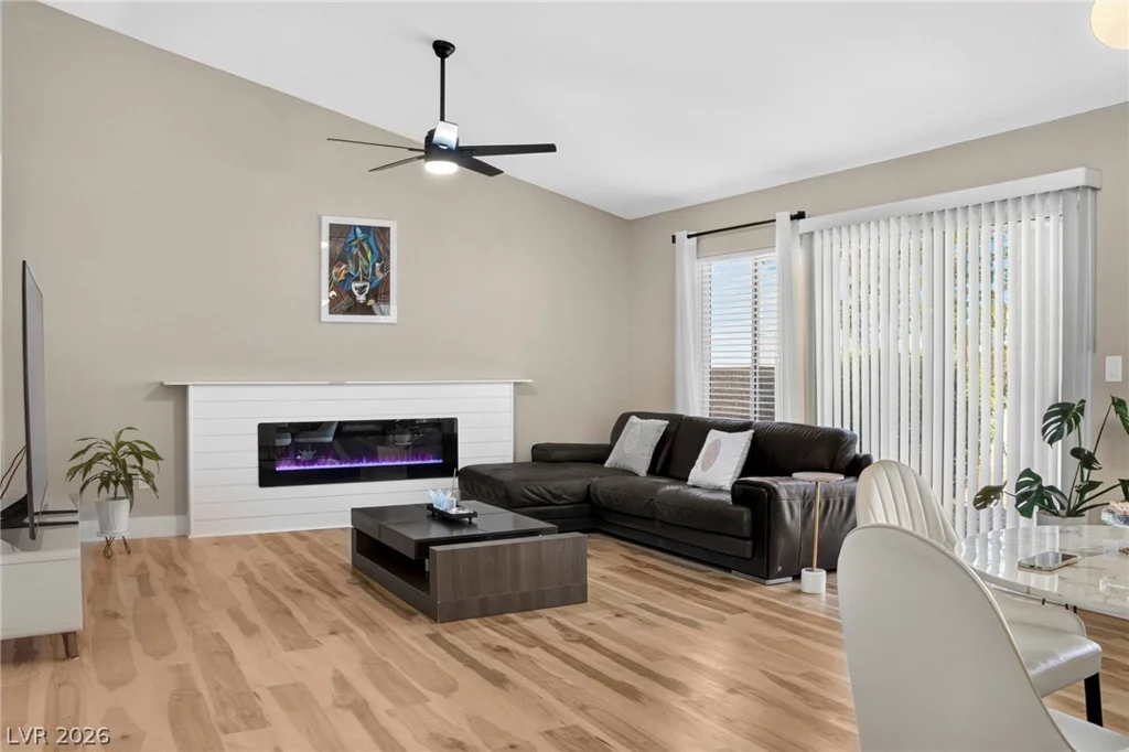 9621 Blue Bell, Las Vegas, NV 89134