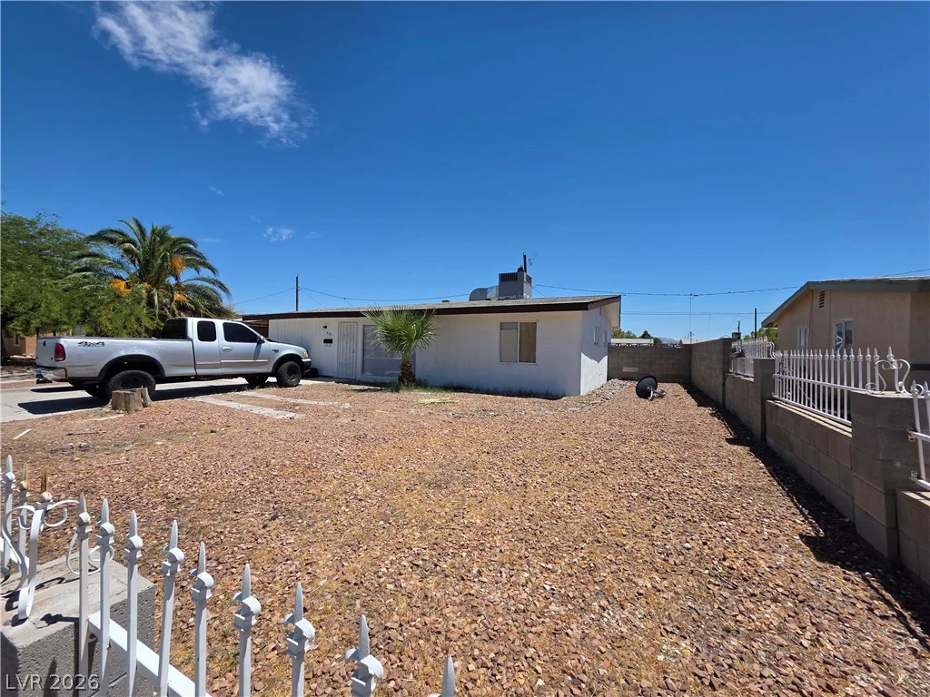 910 Magnolia, Las Vegas, NV 89108