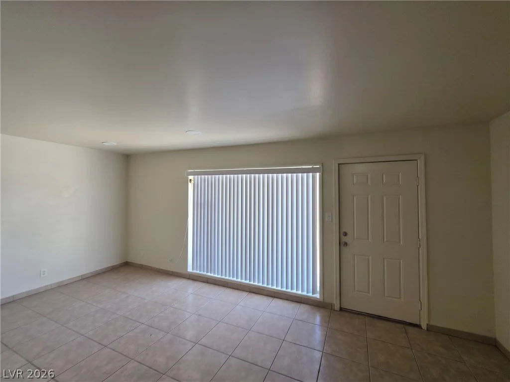 910 Magnolia, Las Vegas, NV 89108