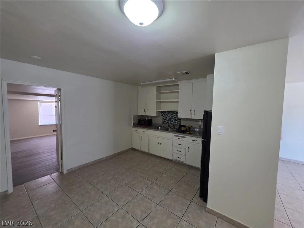 910 Magnolia, Las Vegas, NV 89108