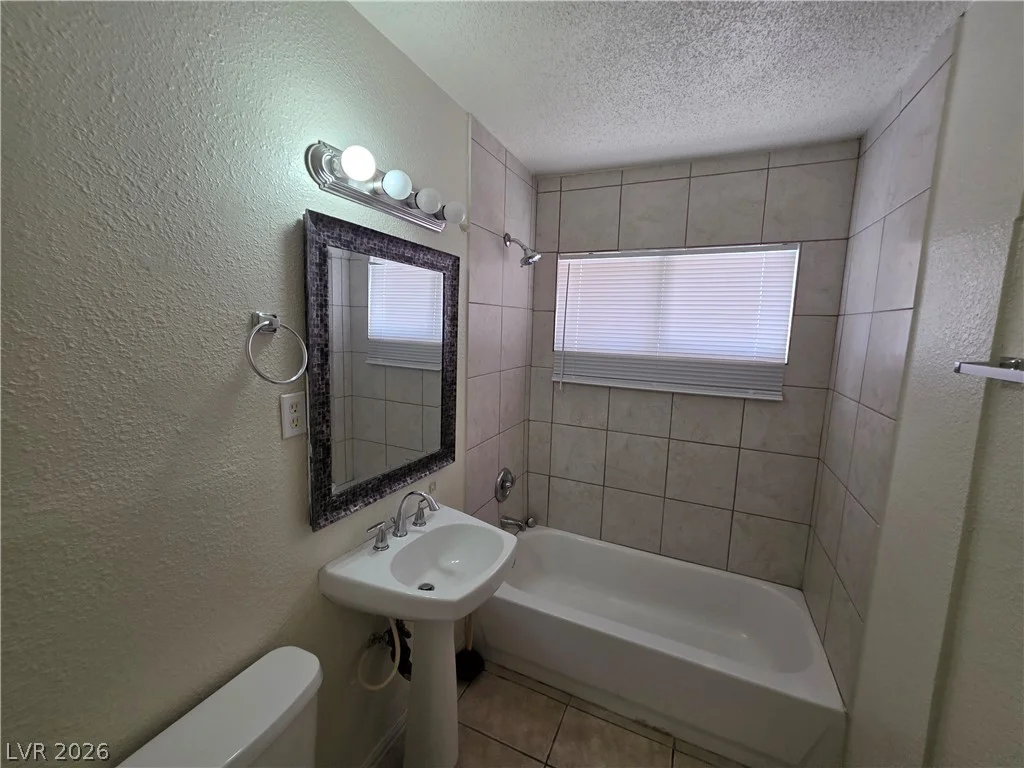 910 Magnolia, Las Vegas, NV 89108