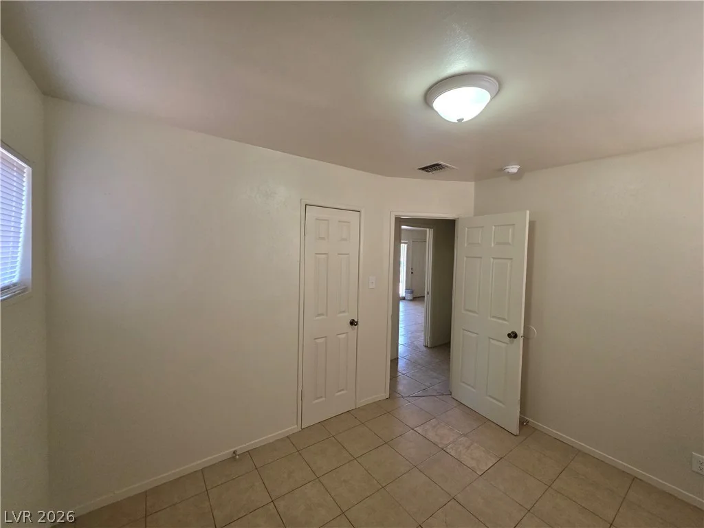 910 Magnolia, Las Vegas, NV 89108