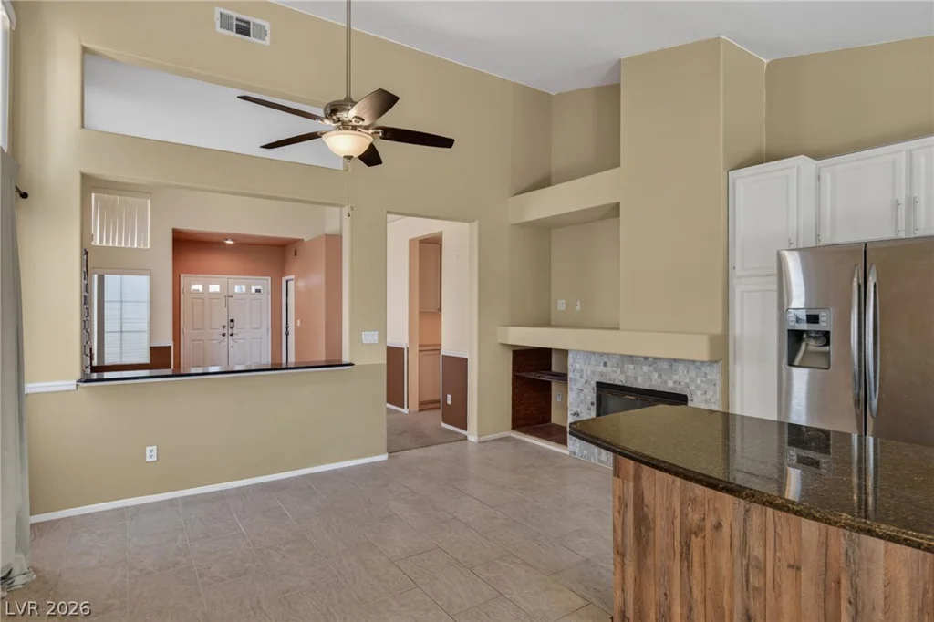 4566 New Dupell, Las Vegas, NV 89147