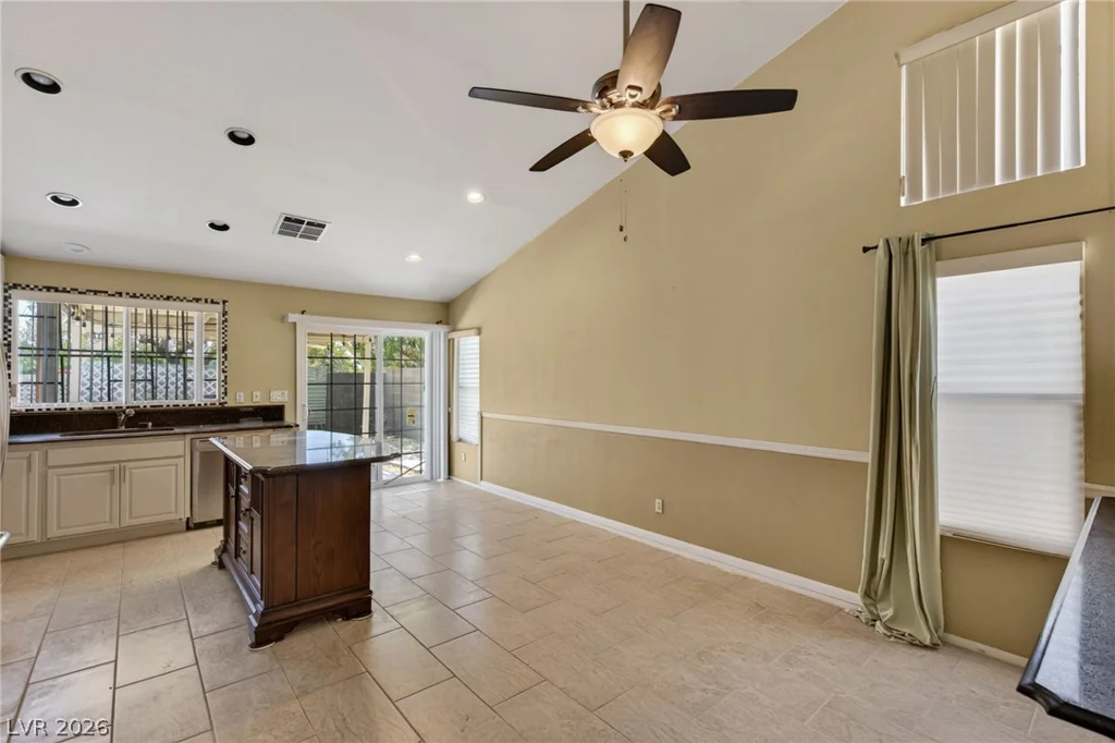 4566 New Dupell, Las Vegas, NV 89147
