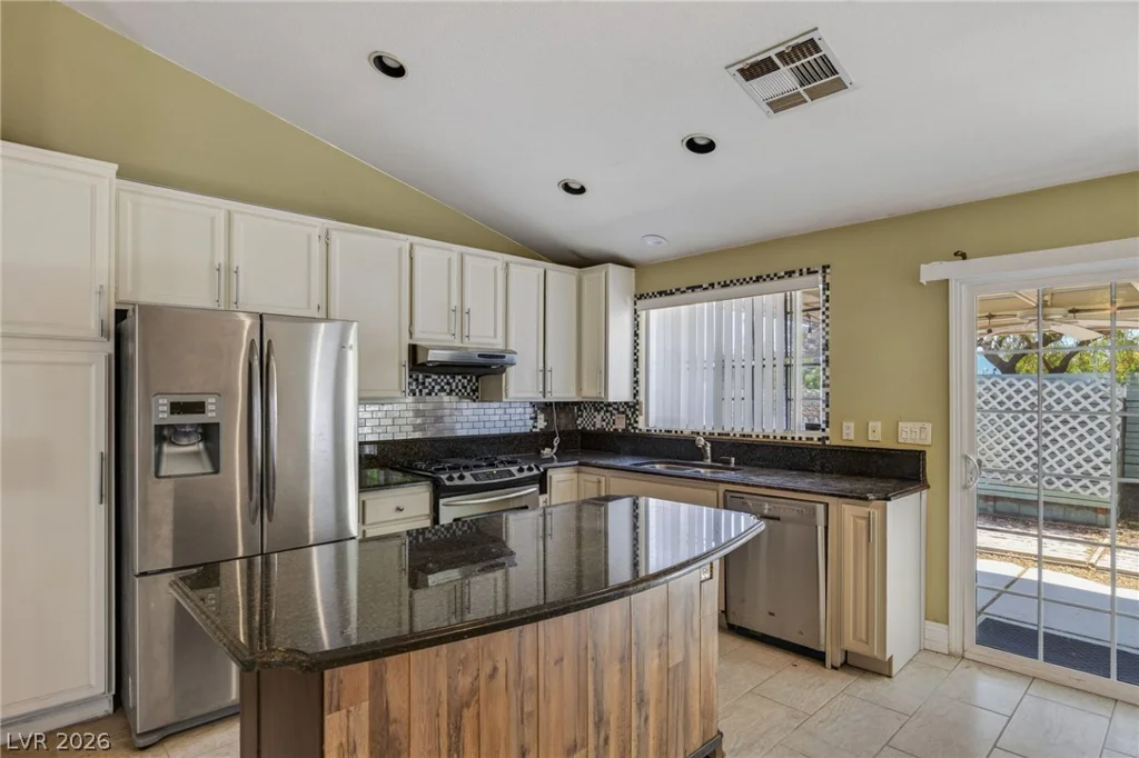 4566 New Dupell, Las Vegas, NV 89147