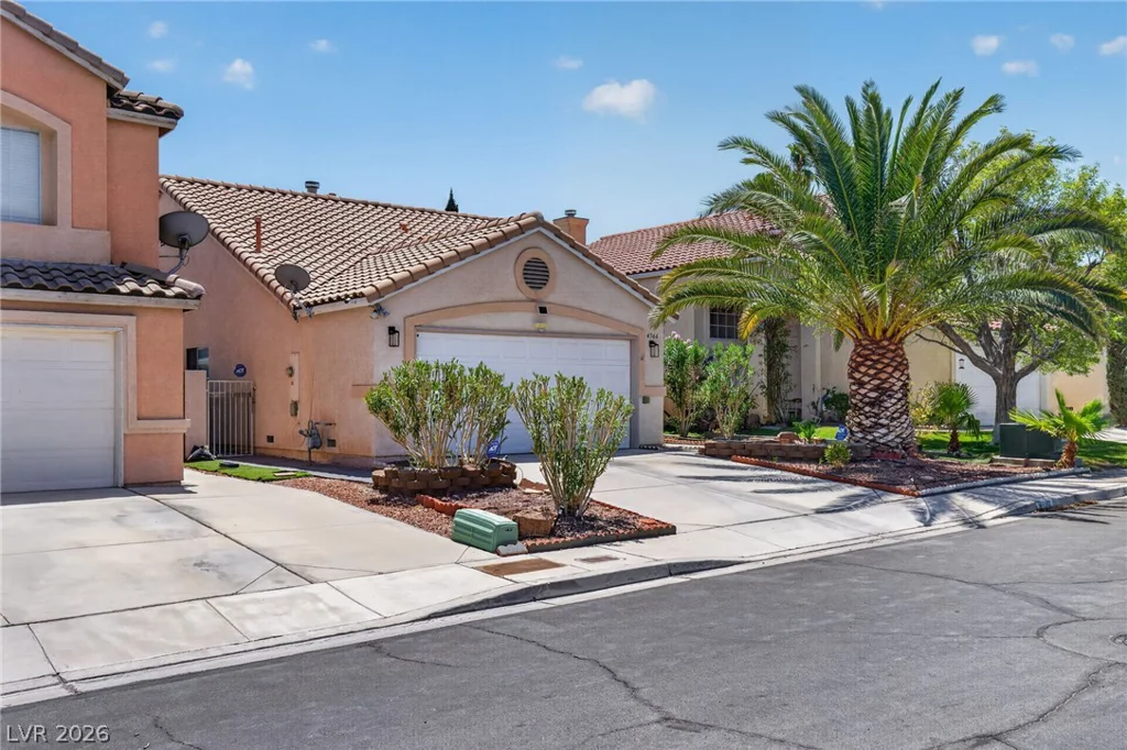 4566 New Dupell, Las Vegas, NV 89147