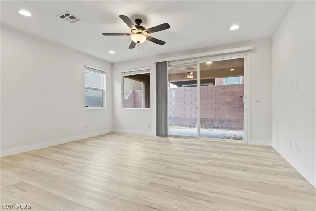 3644 Gainsville, Las Vegas, NV 89129