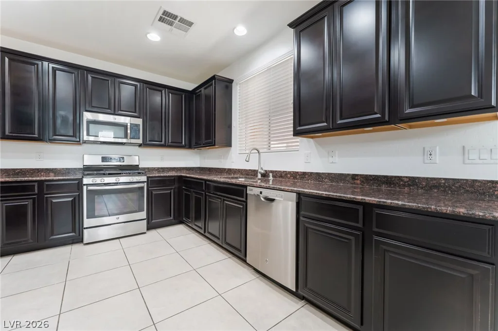 9353 Pink Stargazer, Las Vegas, NV 89166