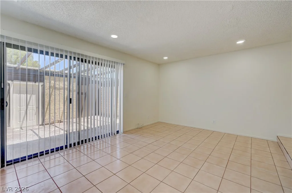 4649 Michillinda, Las Vegas, NV 89121