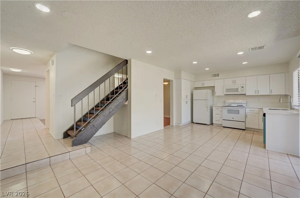 4649 Michillinda, Las Vegas, NV 89121