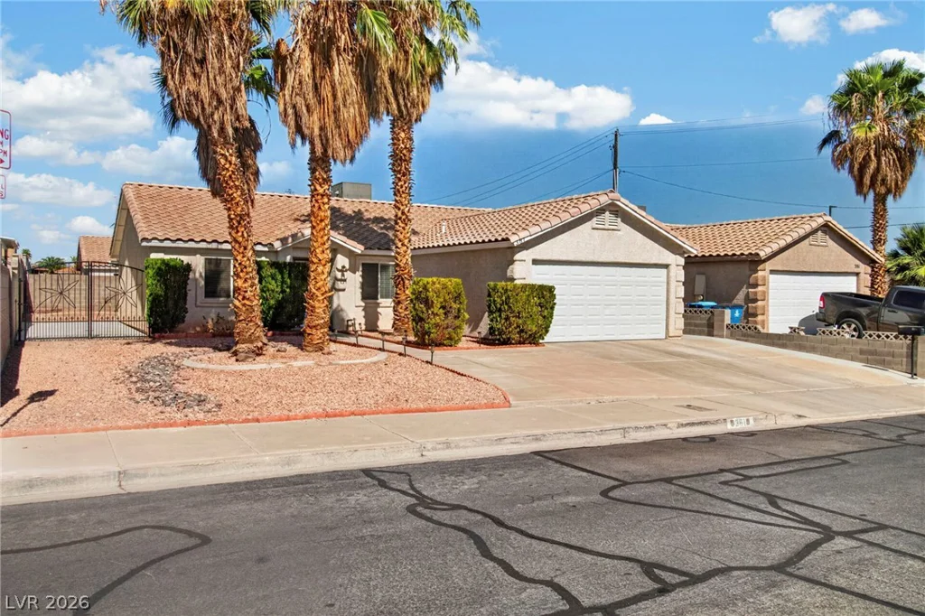 381 Papaya, Henderson, NV 89015