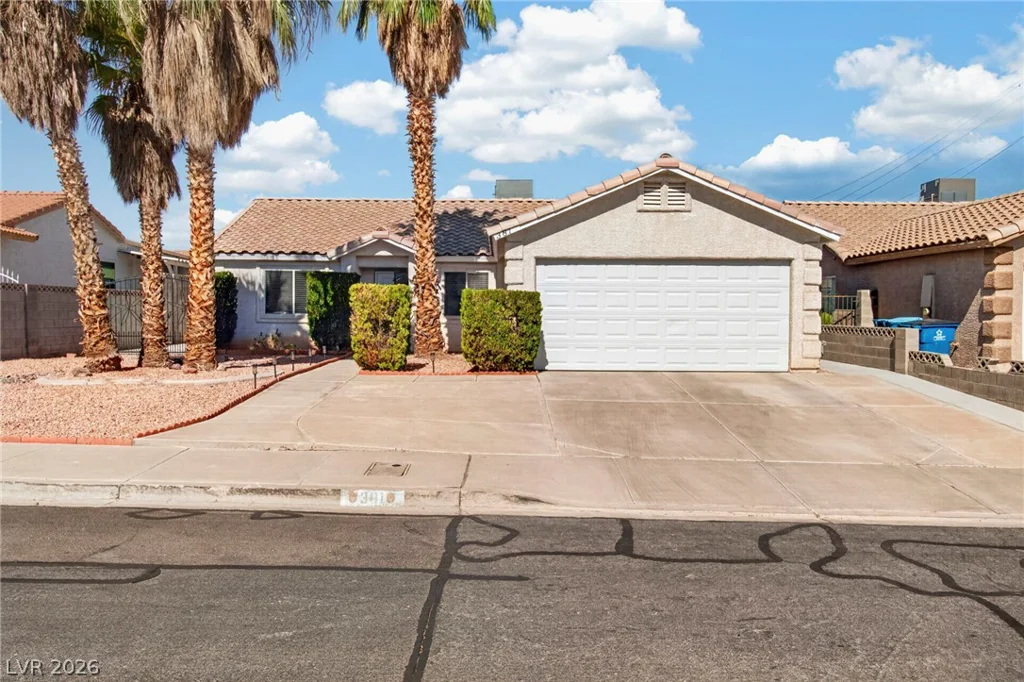 381 Papaya, Henderson, NV 89015