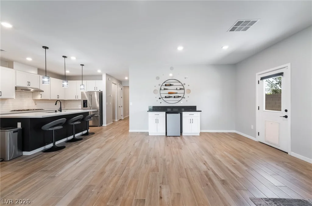 8663 Bench, Las Vegas, NV 89139