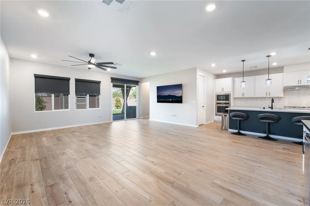 8663 Bench, Las Vegas, NV 89139