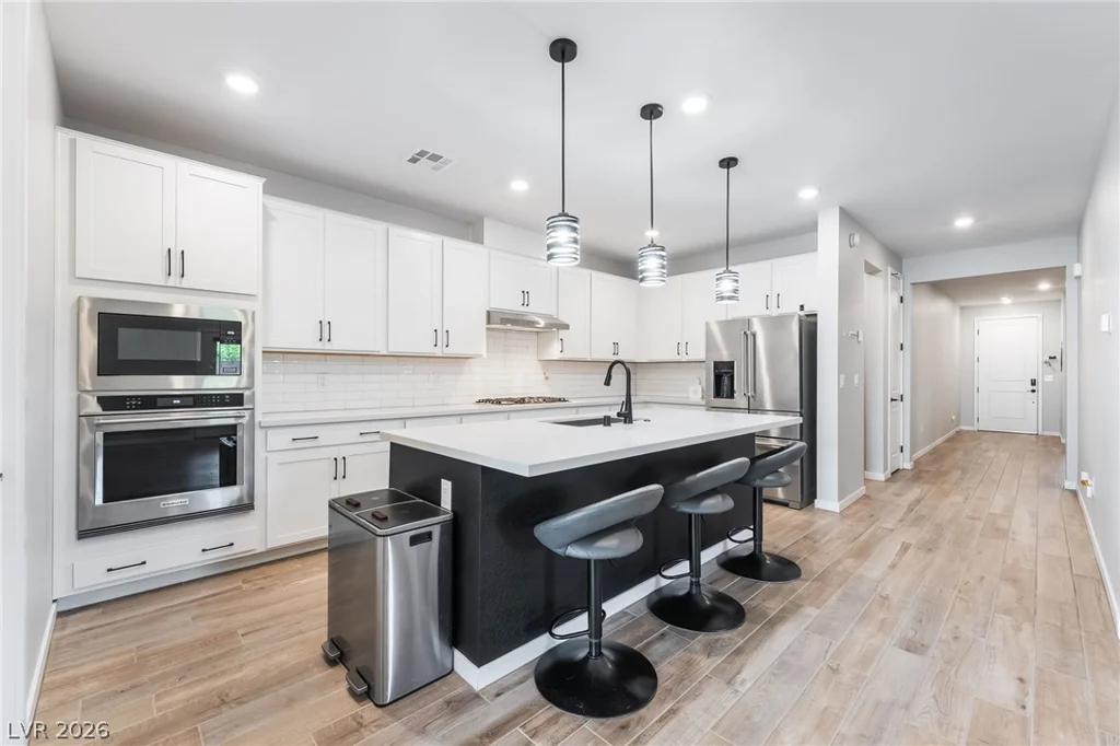 8663 Bench, Las Vegas, NV 89139