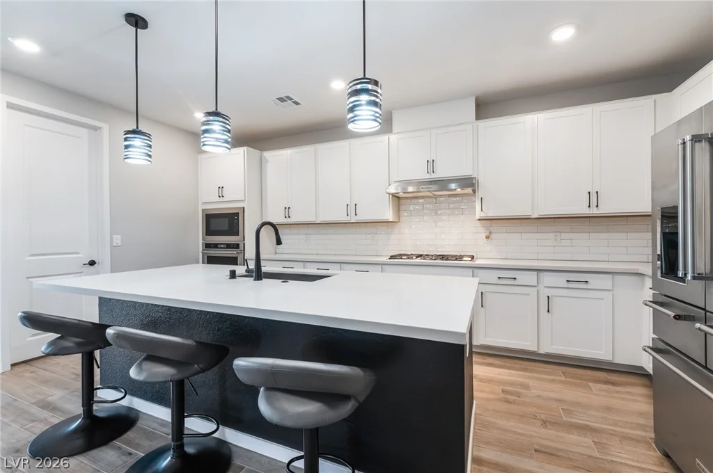 8663 Bench, Las Vegas, NV 89139