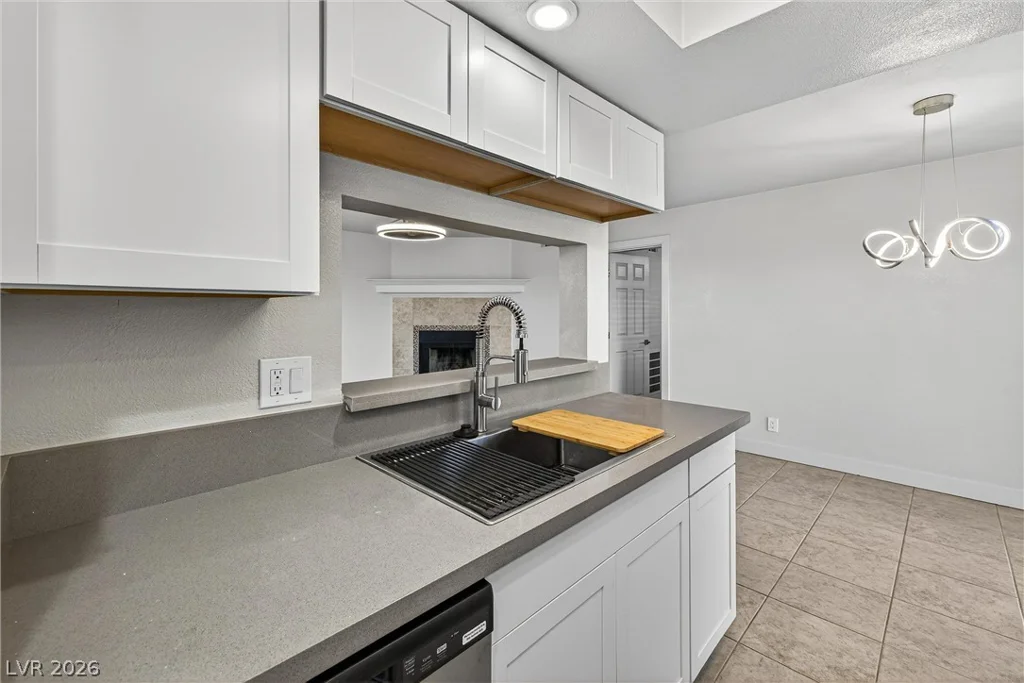 5330 Rod, Las Vegas, NV 89122
