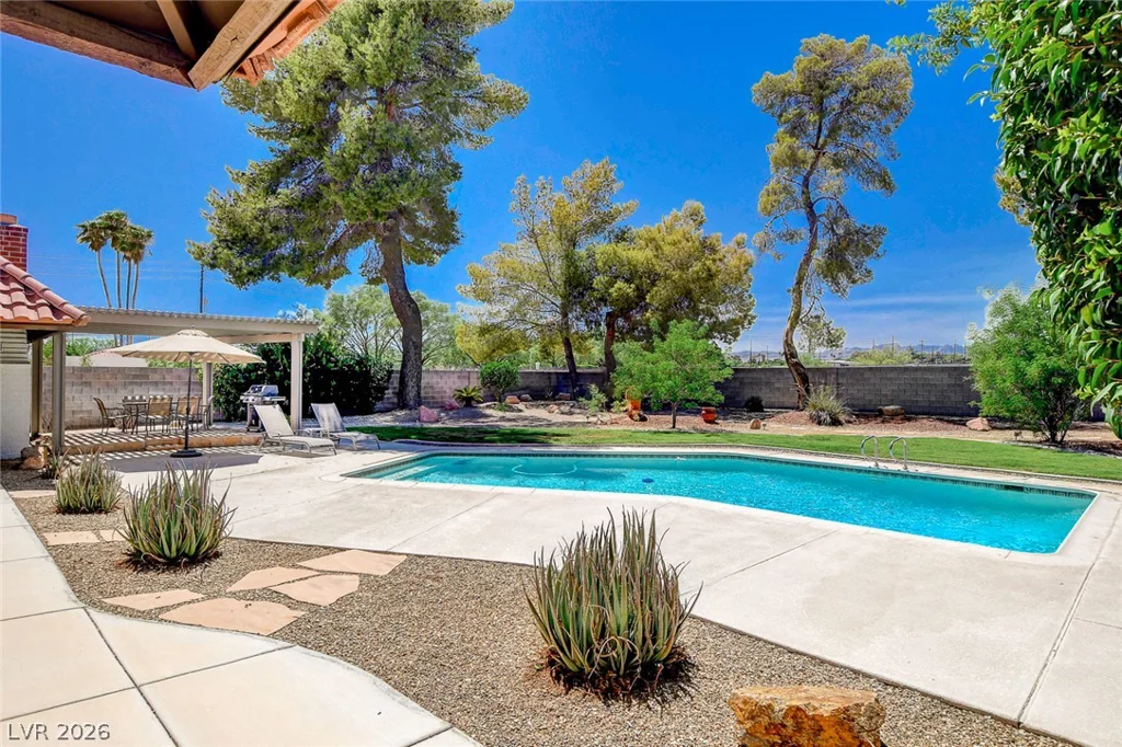 408 Lacy, Las Vegas, NV 89107