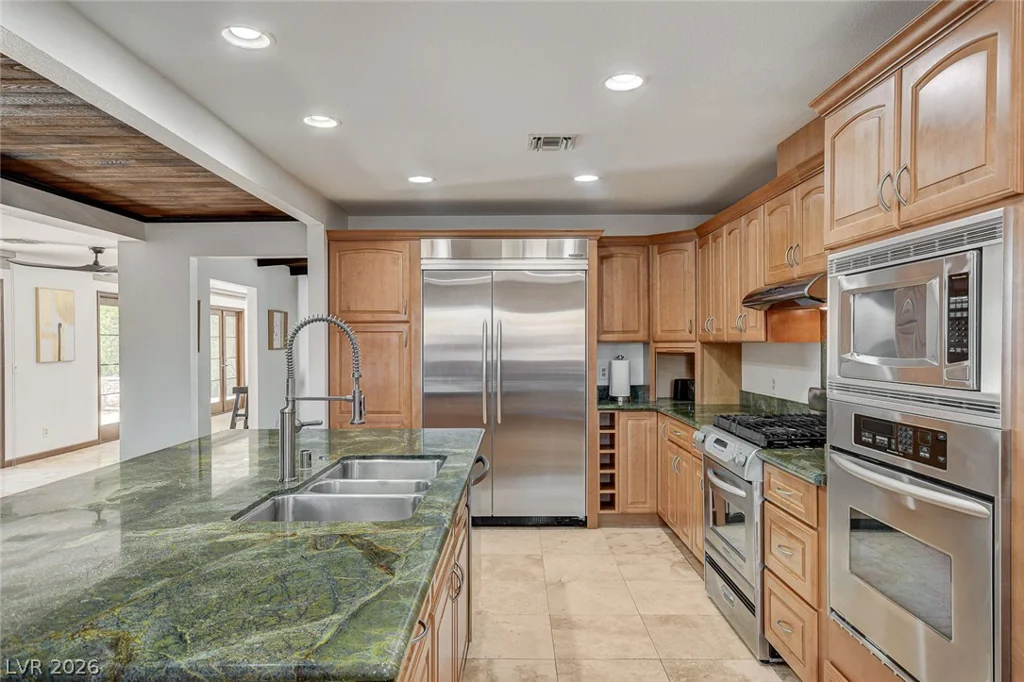 408 Lacy, Las Vegas, NV 89107