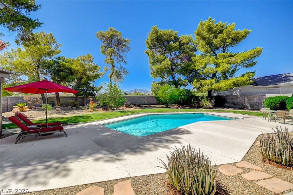 408 Lacy, Las Vegas, NV 89107