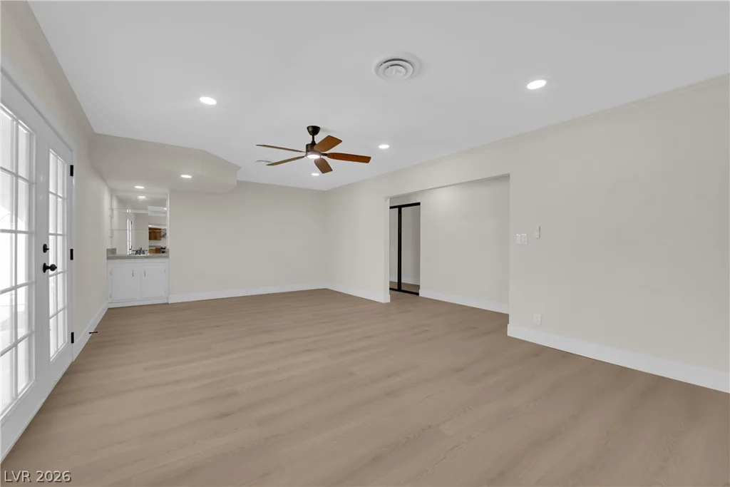 2880 Casey, Las Vegas, NV 89120