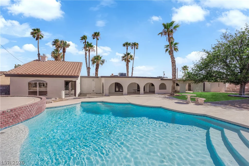 2880 Casey, Las Vegas, NV 89120