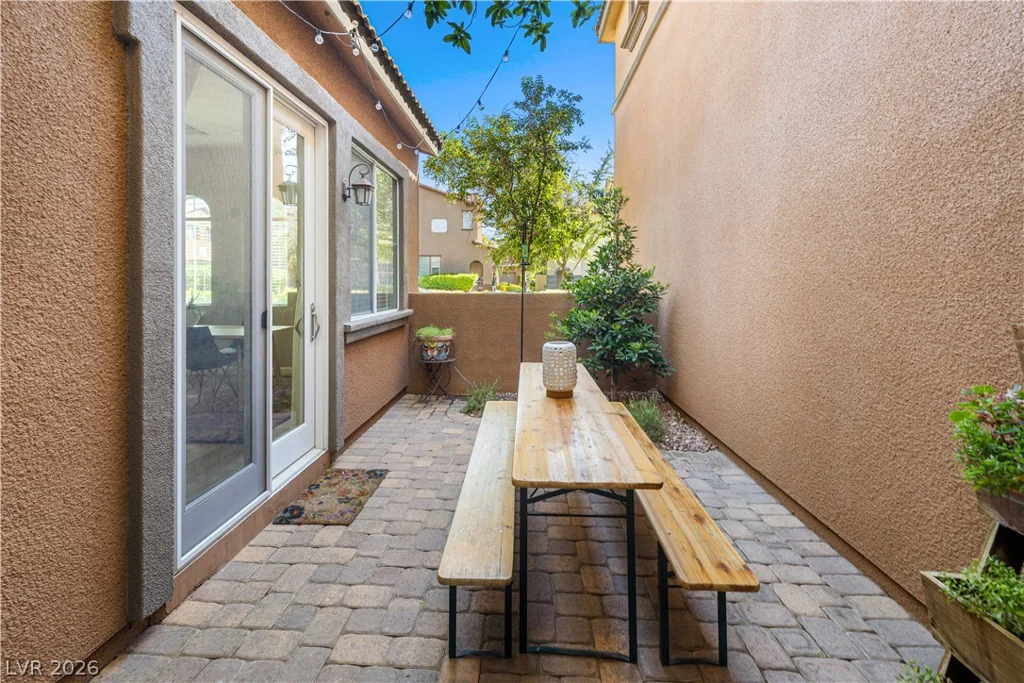 11359 Belmont Lake, Las Vegas, NV 89135