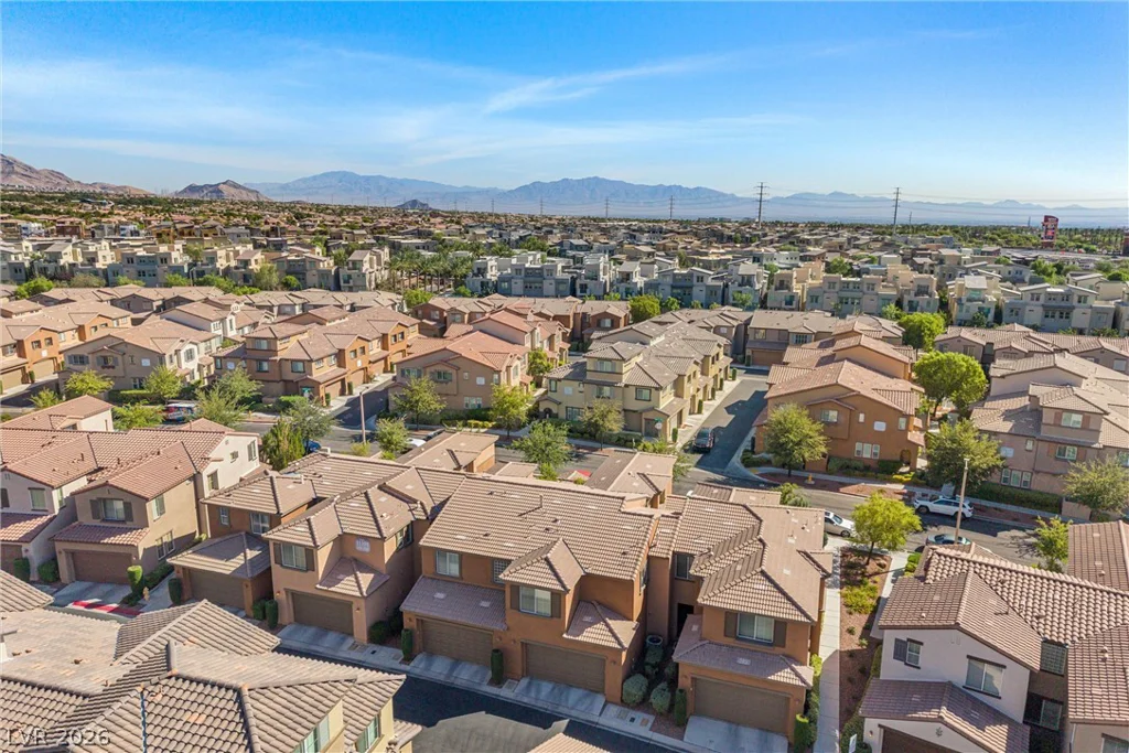 11359 Belmont Lake, Las Vegas, NV 89135